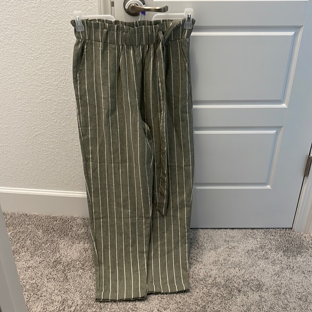 Woven medium olive/ivory ankle/pant